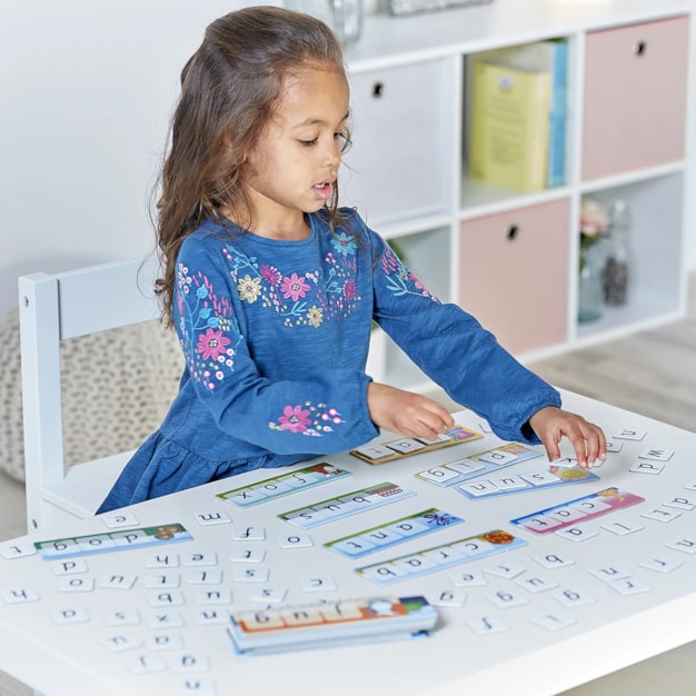 Match and Spell Game Match and Spell Game
