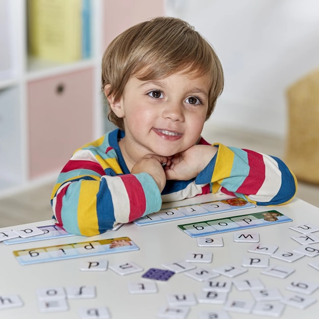 Match and Spell Game Match and Spell Game
