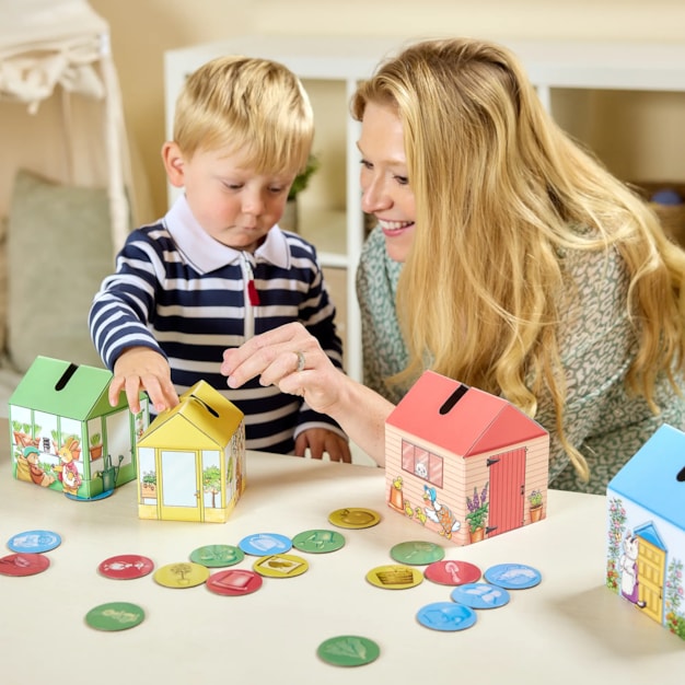 Peter Rabbit™ Posting Game Peter Rabbit™ Posting Game